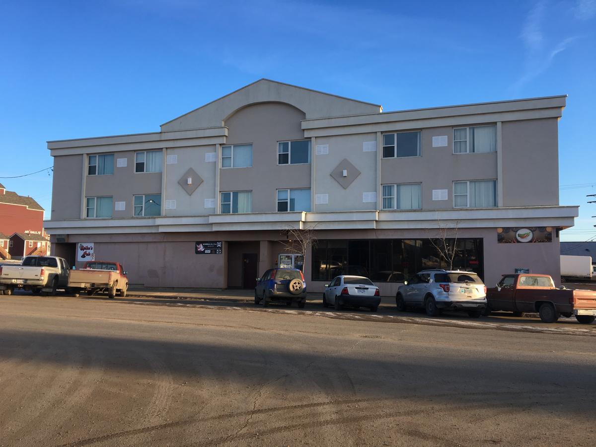The Silverado Inn Dawson Creek Buitenkant foto